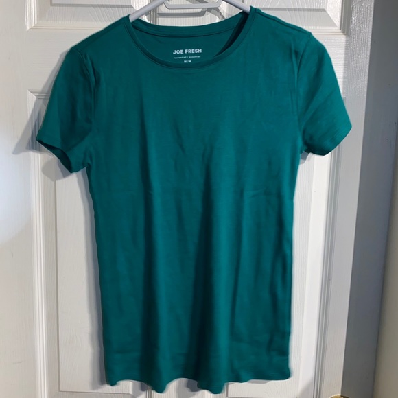 Joe Fresh t-shirt size M